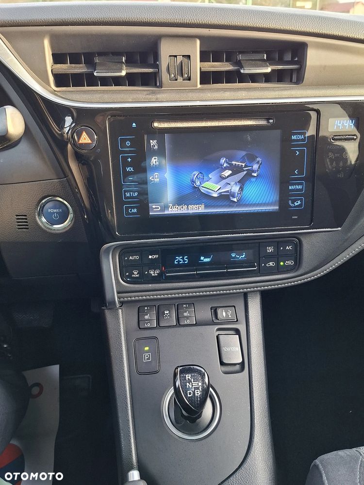 Toyota Auris - 24