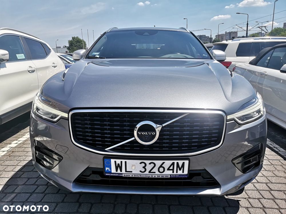 Volvo XC 60 D4 AWD R-Design - 4