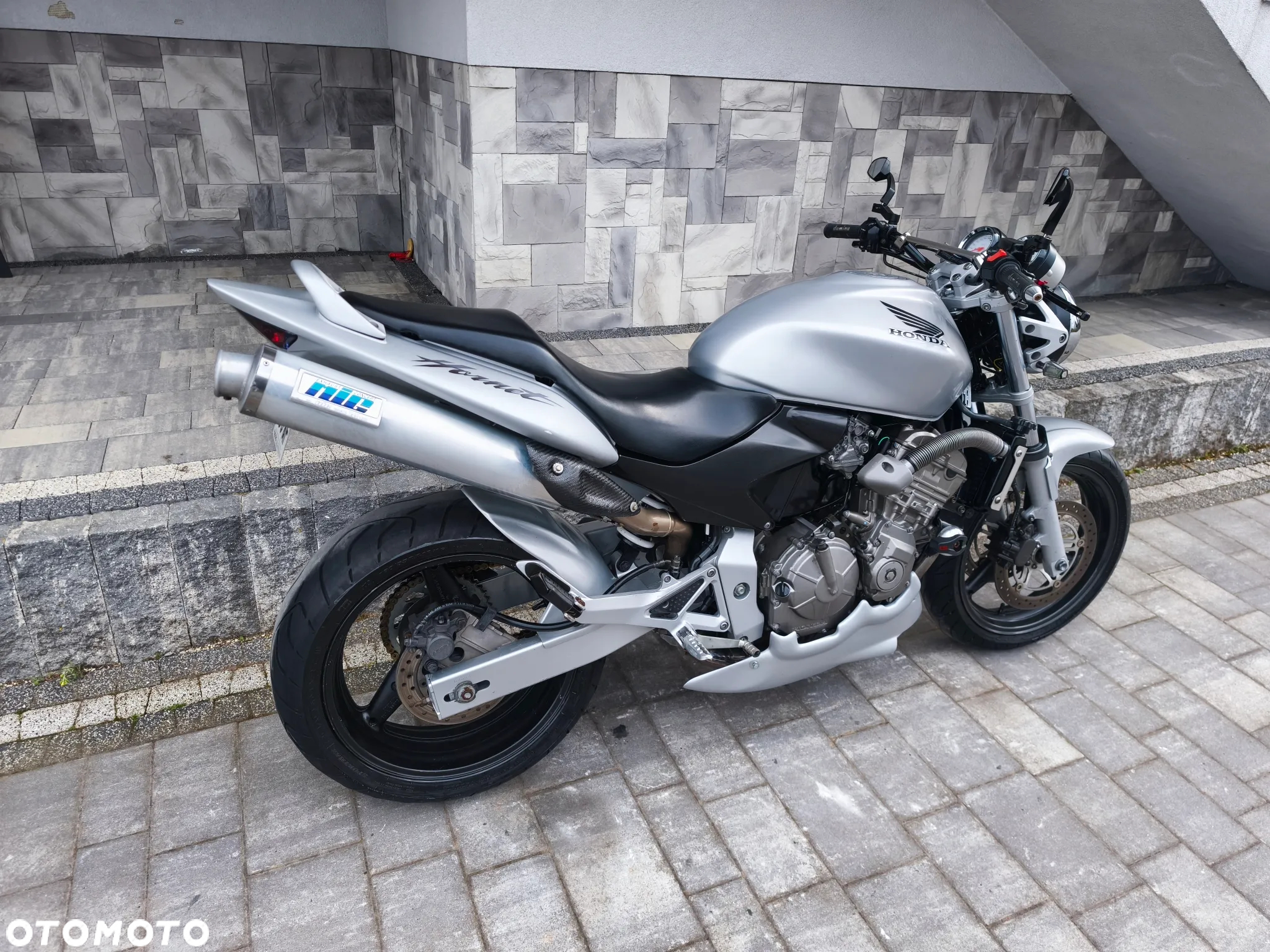 Honda Hornet - 4