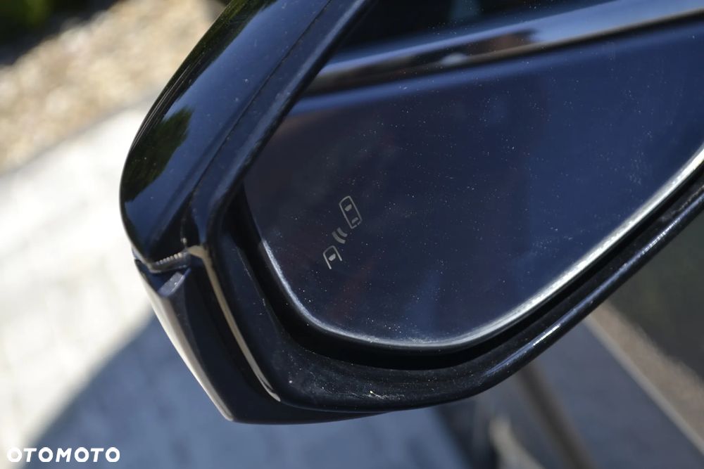 Lexus UX 250h Prestige 2WD - 13