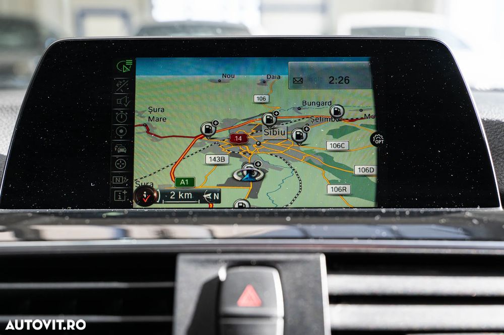 BMW Seria 3 318d Aut. - 18