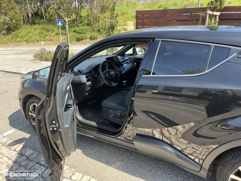 Toyota C-HR 1.8 HSD Exclusive+P.Luxury - 7