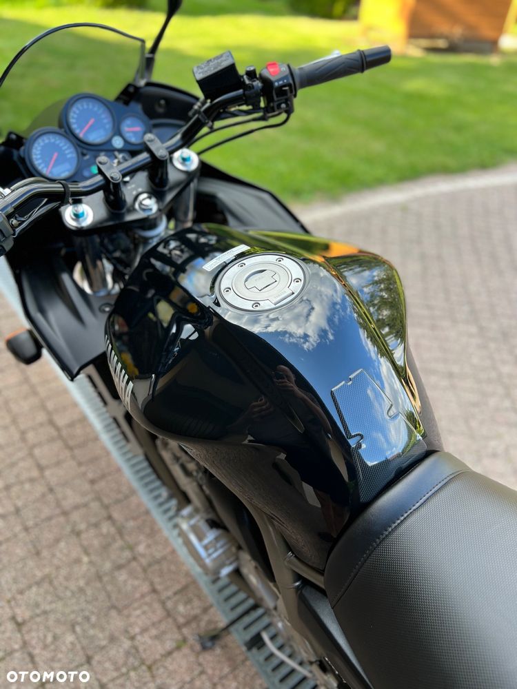 Yamaha FZS - 14