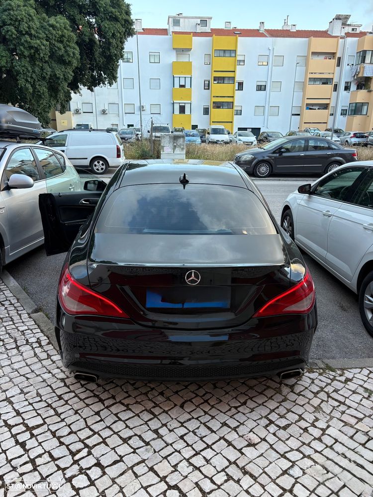 Mercedes-Benz CLA 180 d Shooting Brake AMG Line - 3