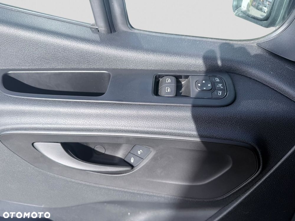 Mercedes-Benz Sprinter 319 CDI KA OM654 długi SELECT - 19