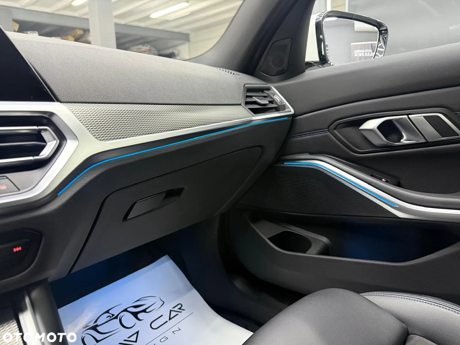 BMW Seria 3 330e xDrive M Sport sport - 26