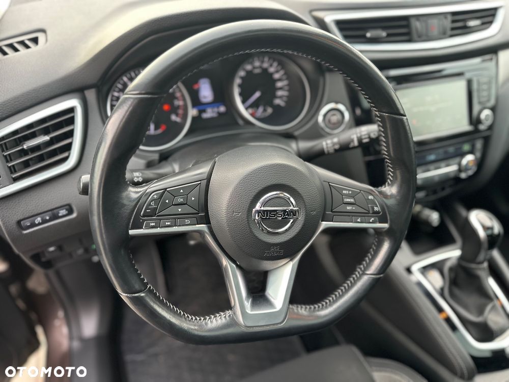 Nissan Qashqai 1.3 DIG-T N-Connecta DCT - 18