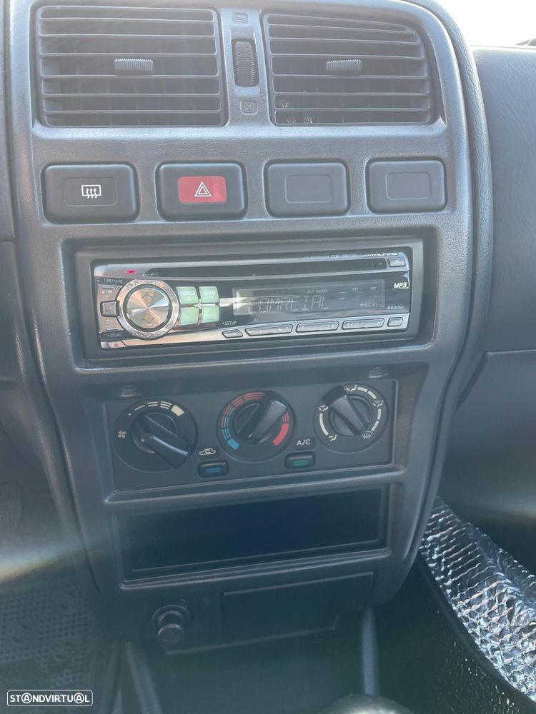 Nissan Almera 1.4 SR - 9