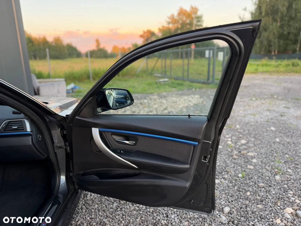 BMW Seria 3 320d M Sport Shadow sport - 19