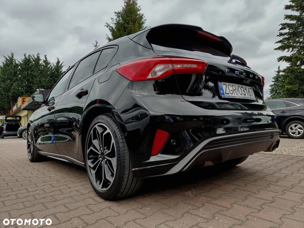 Ford Focus - 8