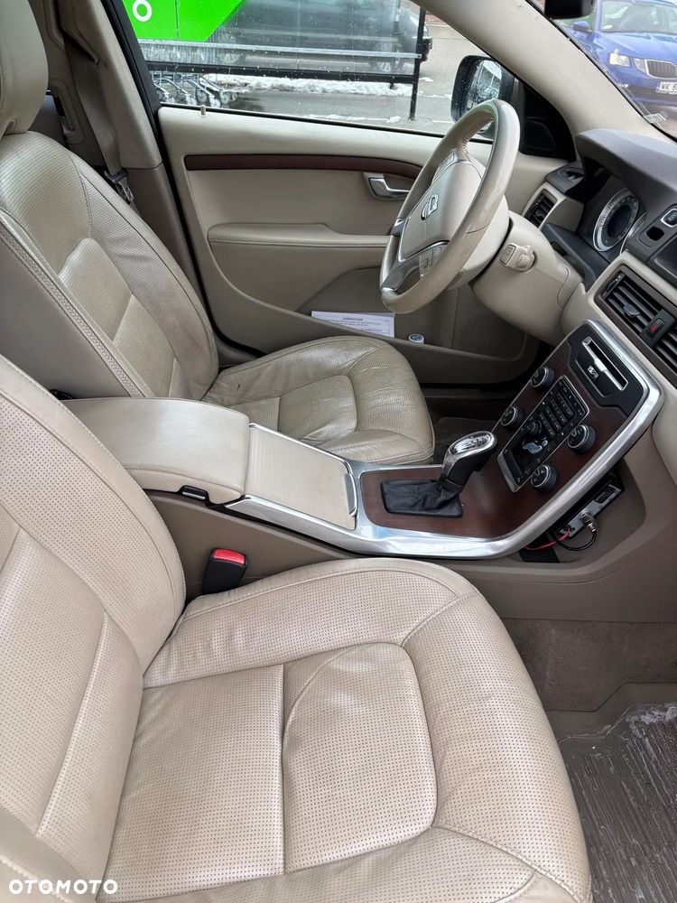 Volvo XC 70 - 7