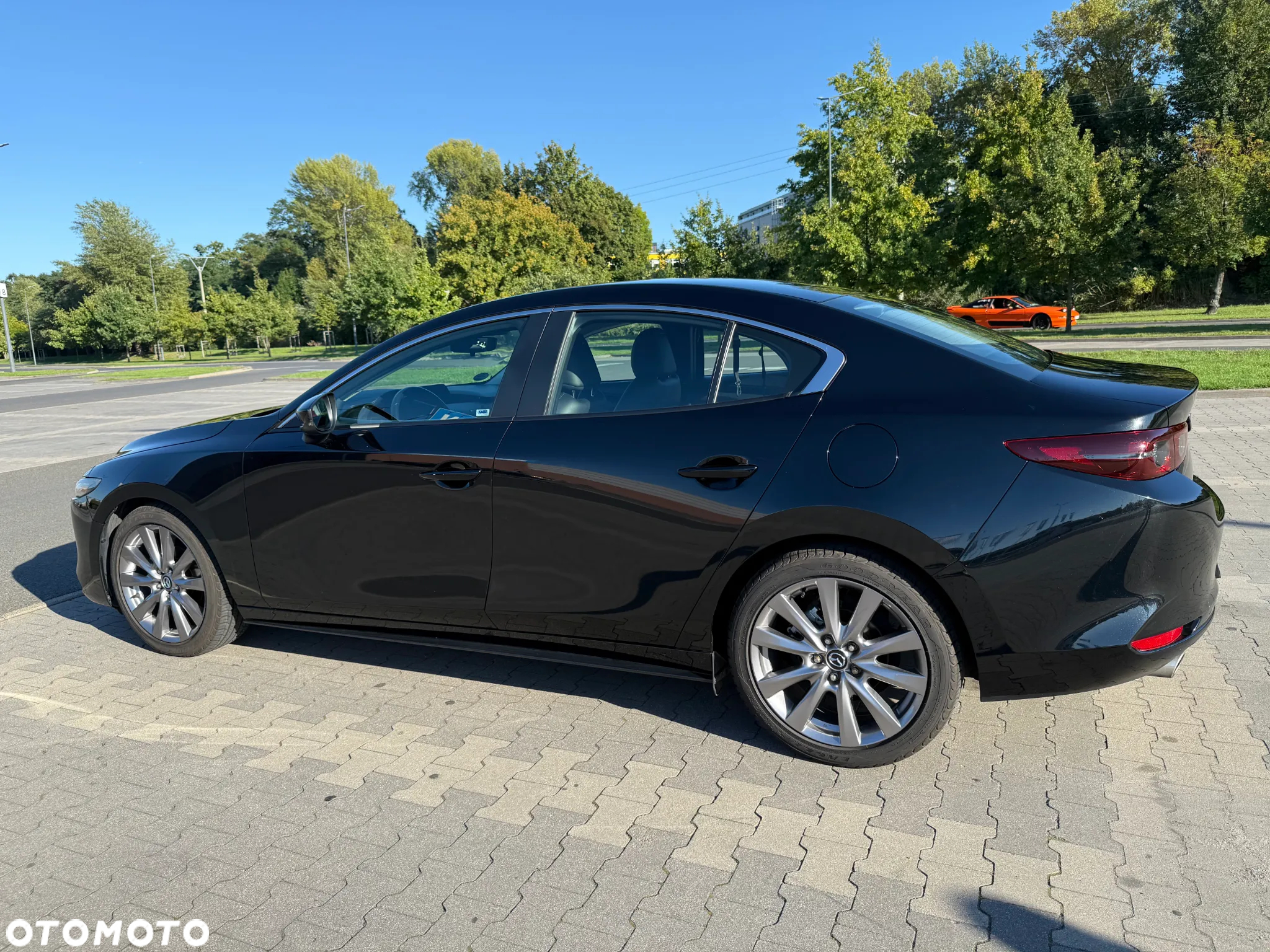 Mazda 3 - 4