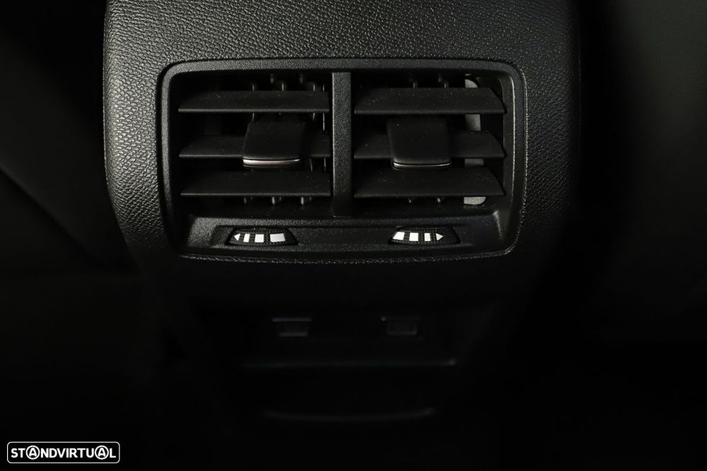 Peugeot 308 SW 1.2 PureTech GT EAT8 - 22