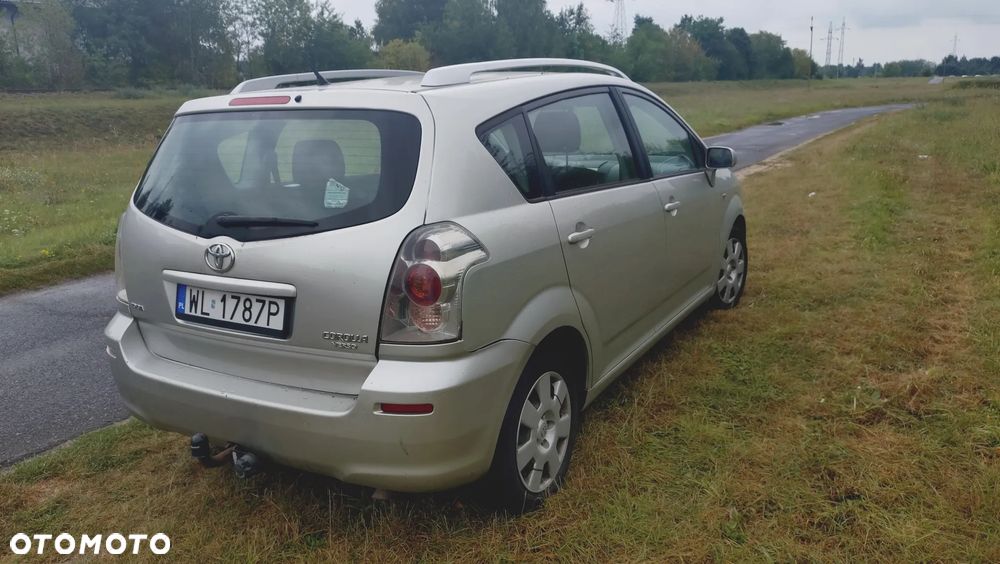 Toyota Corolla Verso 1.8 Premium + 7os MM - 9
