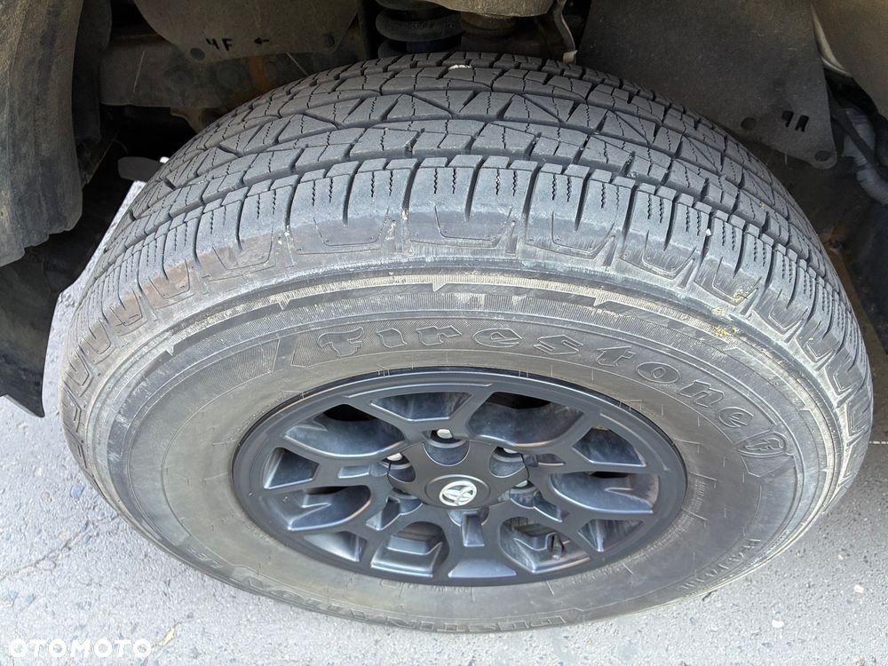 Toyota Tacoma - 15