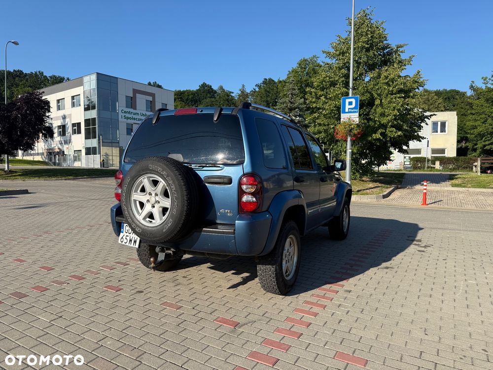 Jeep Liberty 2.8 CRD 4x4 - 4
