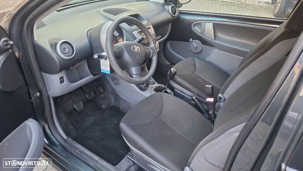 Toyota Aygo City - 8