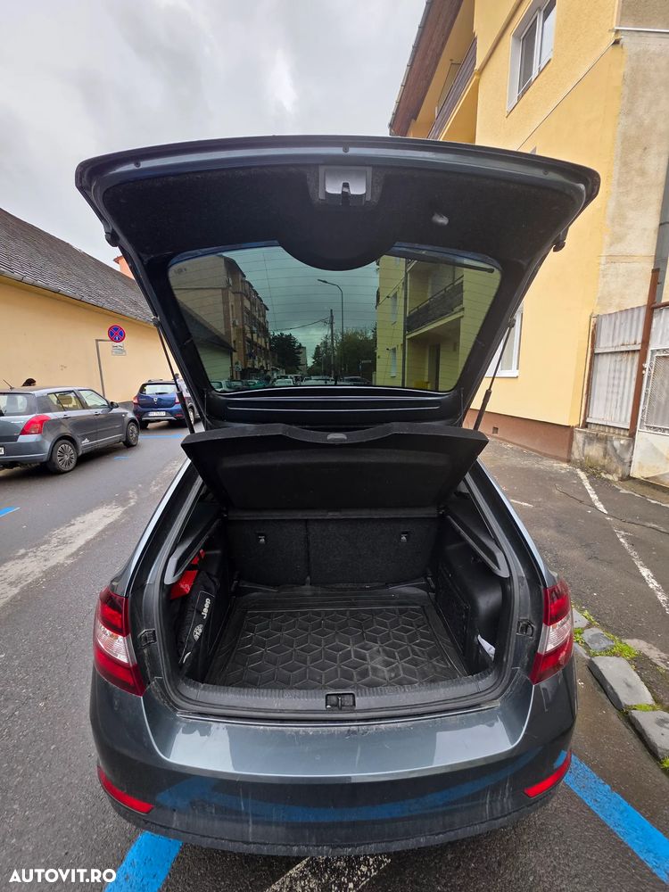 Skoda RAPID 1.0 TSI Ambition - 9