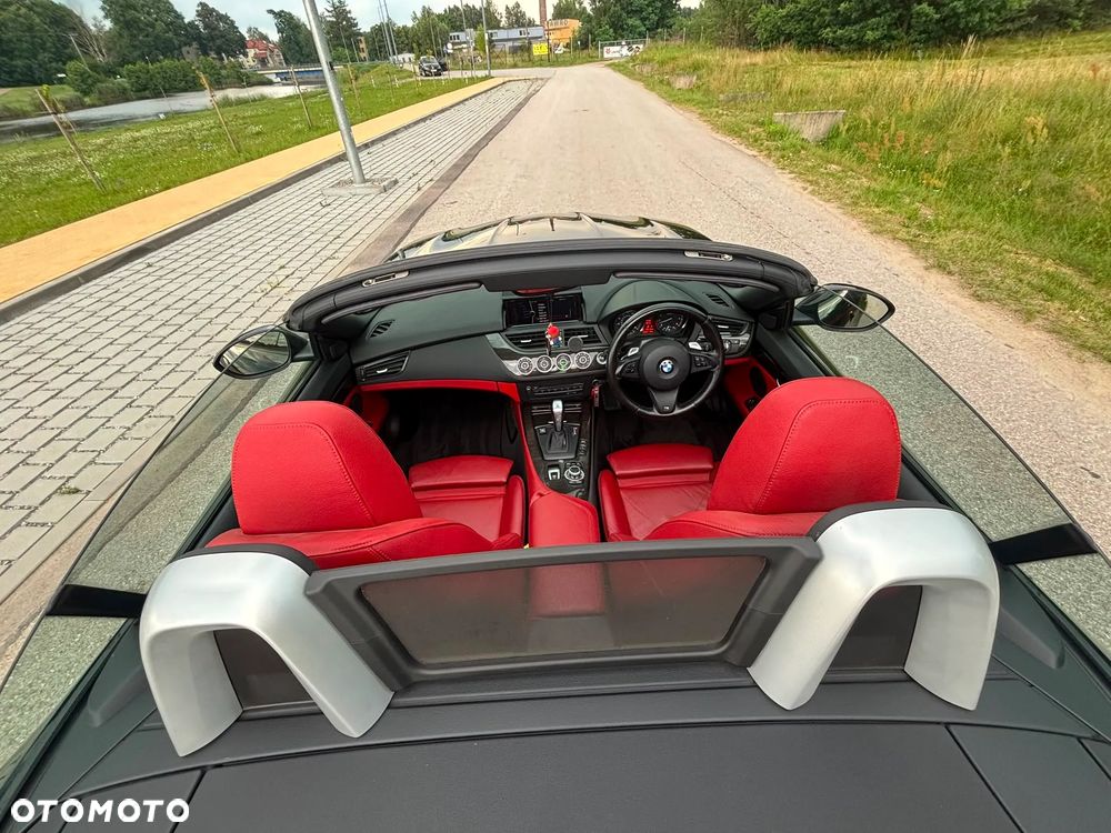 BMW Z4 sDrive30i - 10