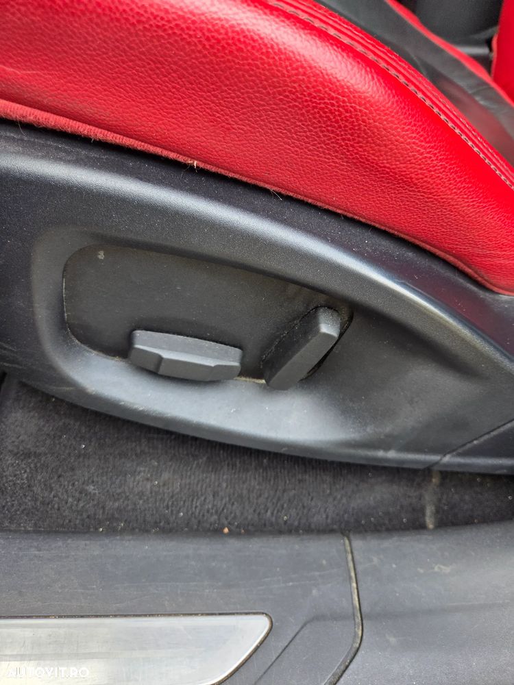 Jaguar F-Pace 30d AWD R-Sport - 12