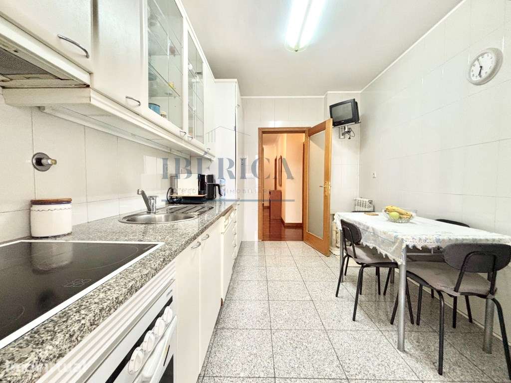Apartamento T3 Oliveira do Douro - Grande imagem: 2/23