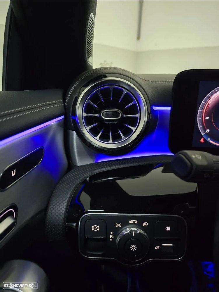 Mercedes-Benz CLA 250 e AMG Line - 11