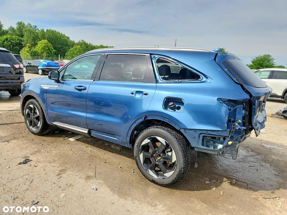 Kia Sorento - 3
