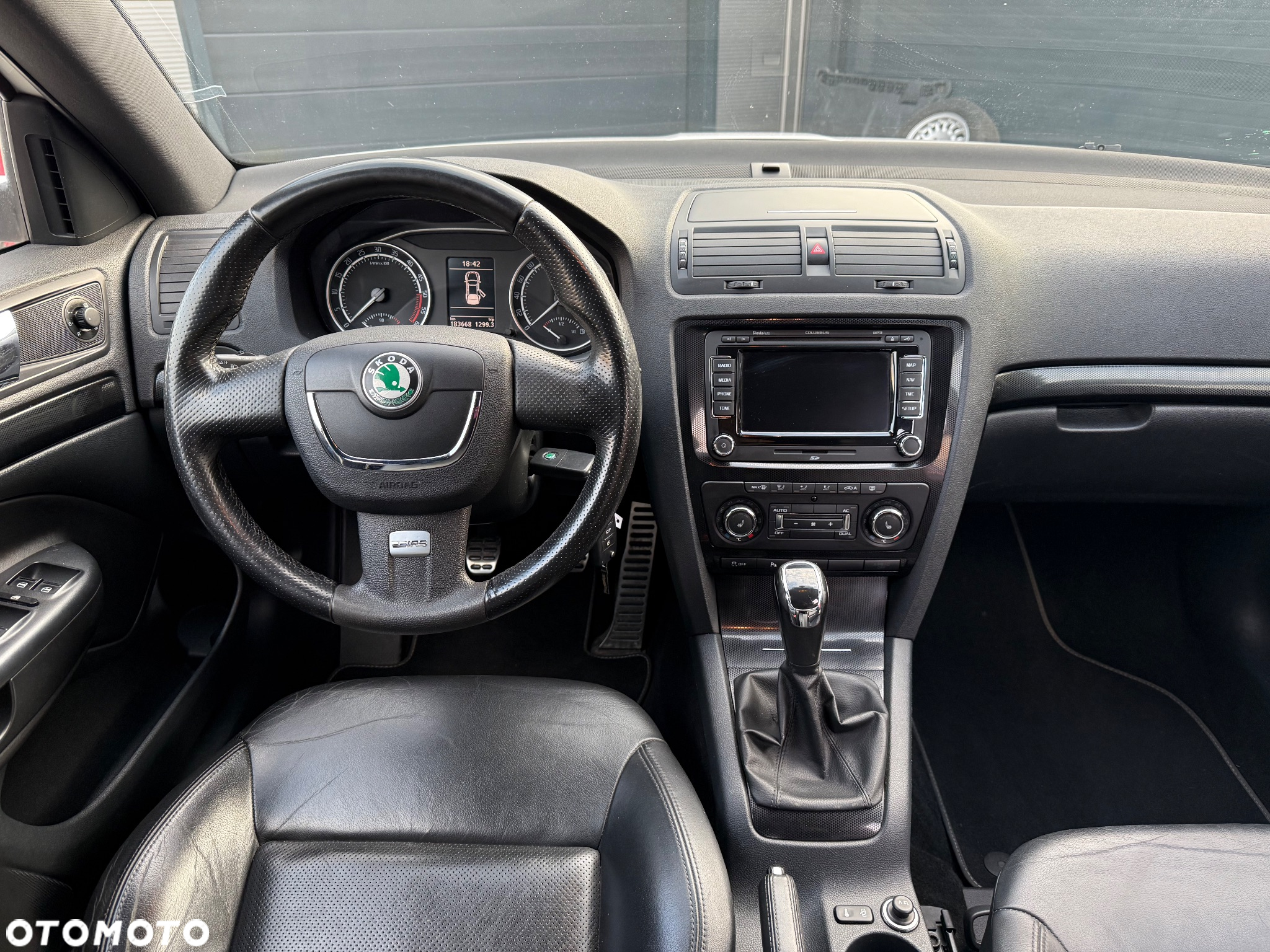 Skoda Octavia Combi 2.0 TDI DPF RS - 19