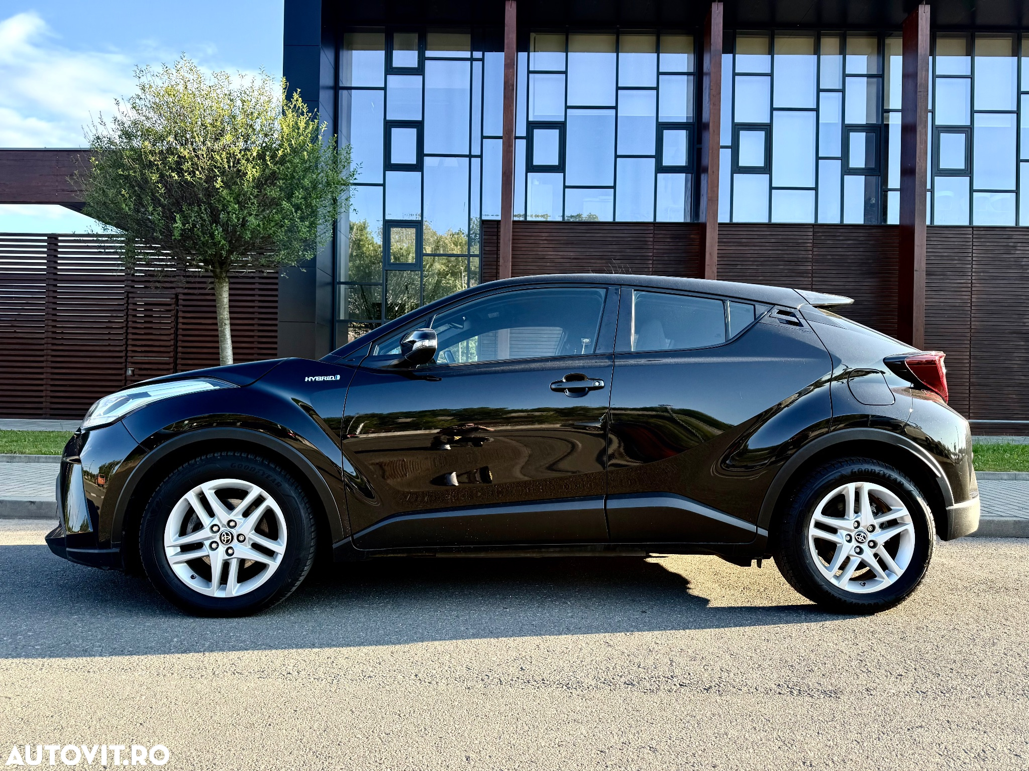 Toyota C-HR 2.0 HSD 184 CP 4x2 CVT C-ult Style - 6