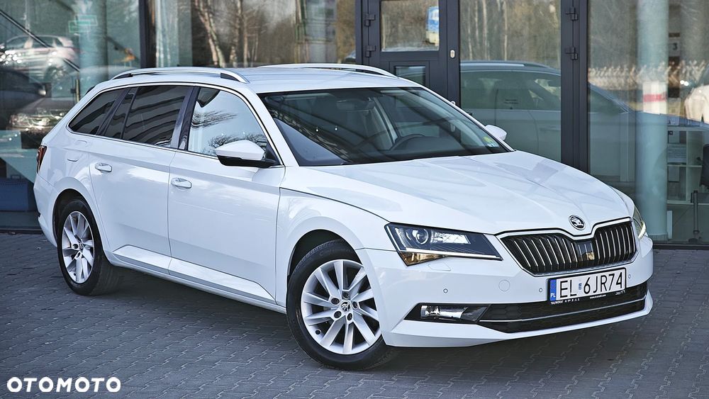 Skoda Superb 1.6 TDI Style DSG - 2