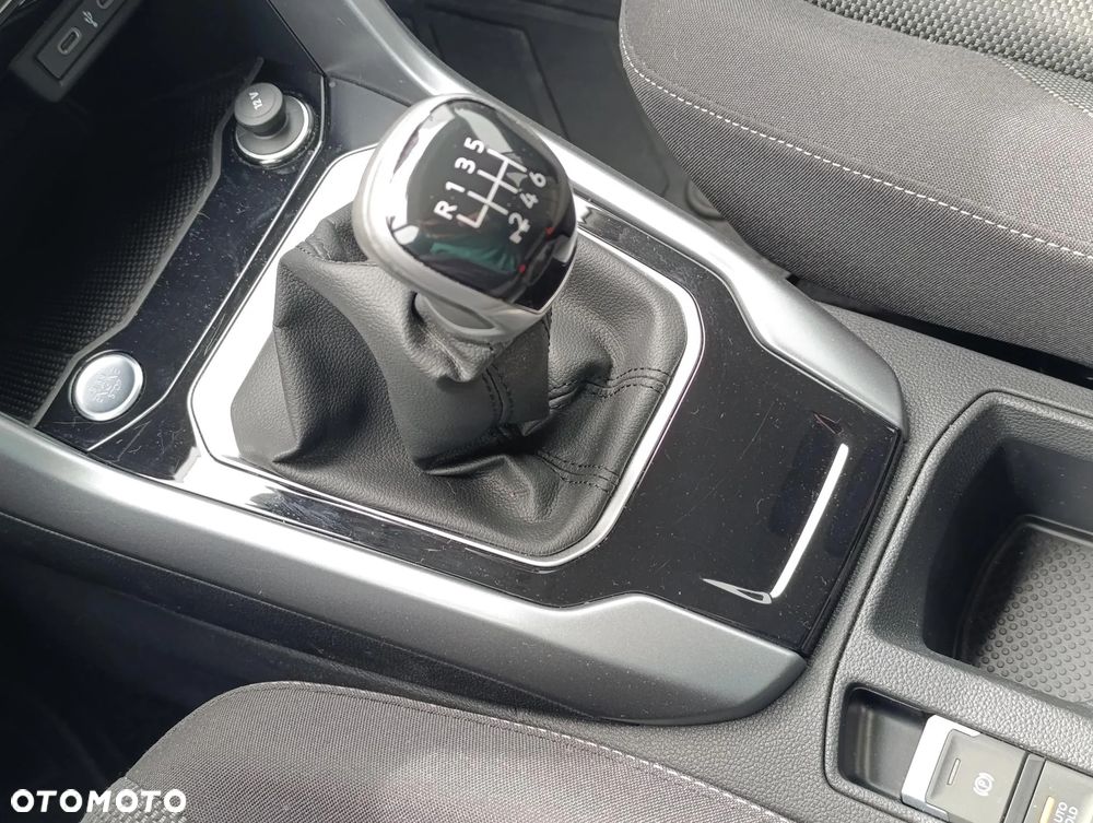 Volkswagen T-Roc 1.5 TSI Life - 37