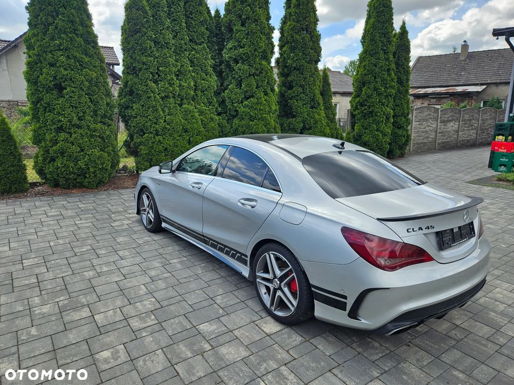 Mercedes-Benz CLA 45 AMG 4-Matic - 3