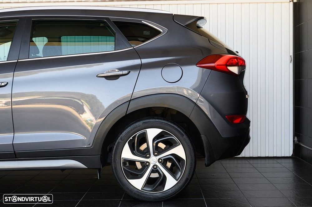 Hyundai Tucson 1.7 CRDi Executive - 10