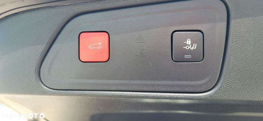 Peugeot 3008 1.2 PureTech Allure Pack S&S EAT8 - 37