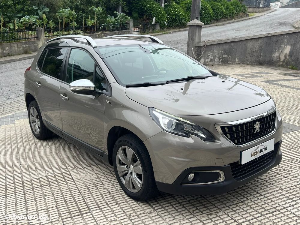 Peugeot 2008 1.2 PureTech Style - 8