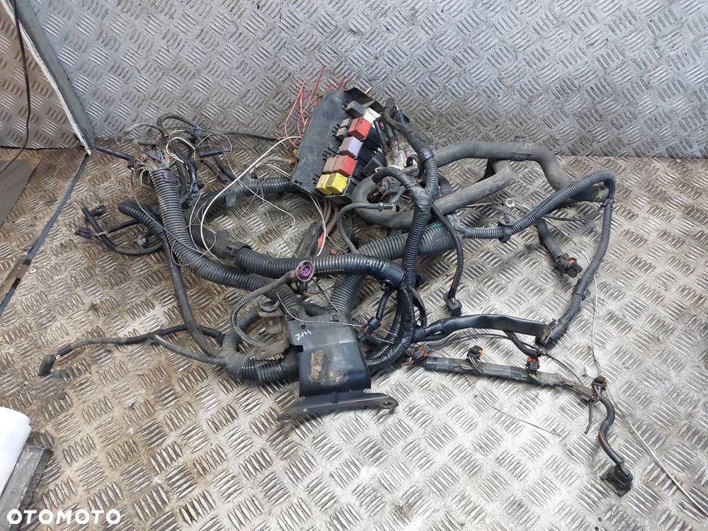 WIĄZKA OKABLOWANIE SILNIKA RENAULT TRAFIC II 1.9 DCI VIVARO PRIMASTAR - 1
