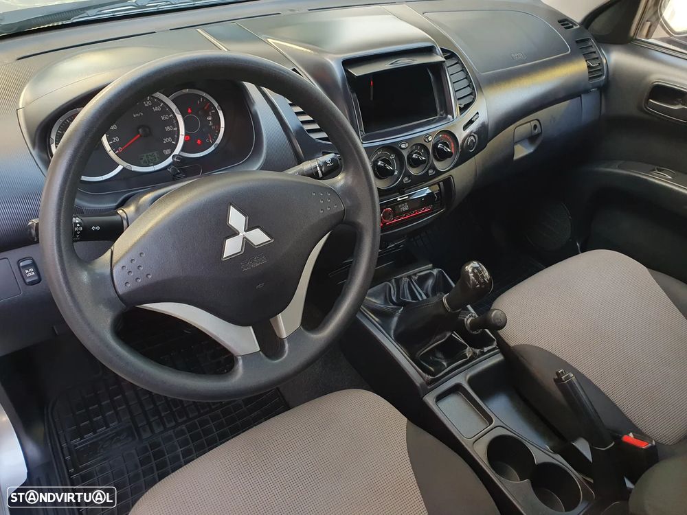 Mitsubishi L200 2.5 DI-D CD Invite AC CC 4WD - 3