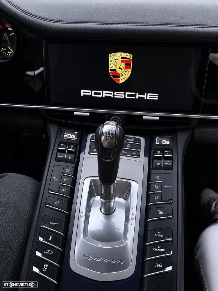 Porsche Panamera - 11