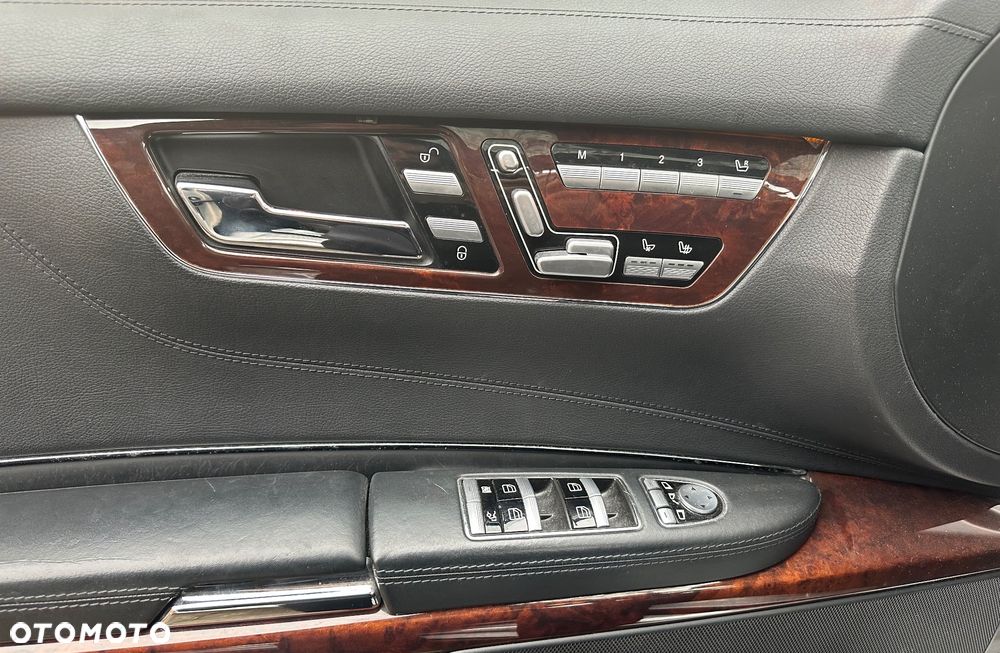 Mercedes-Benz CL 500 4Matic (BlueEFFICIENCY) 7G-TRONIC - 7