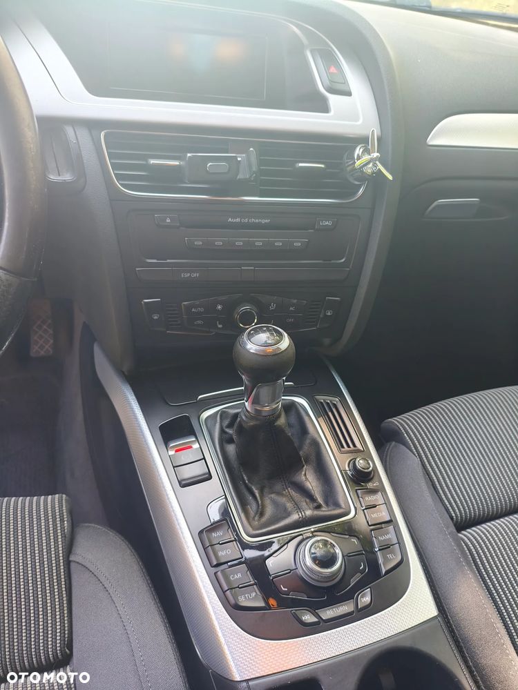 Audi A4 Avant 2.0 TDI - 23