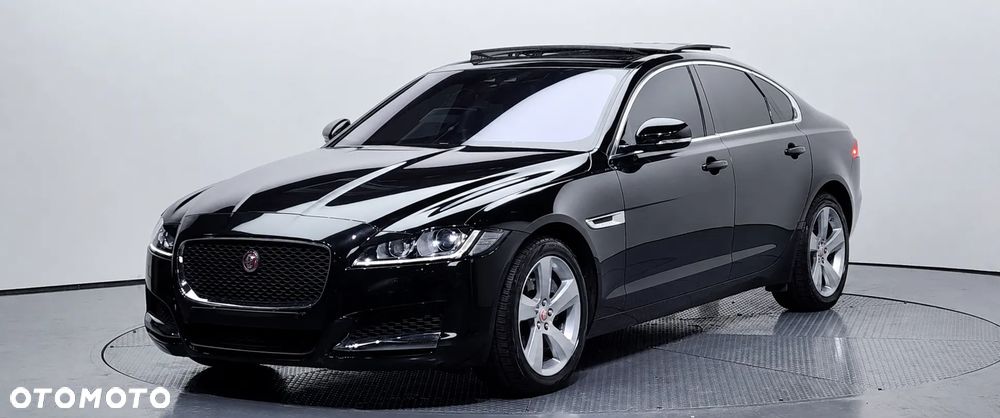 Jaguar XF 20d Prestige - 1