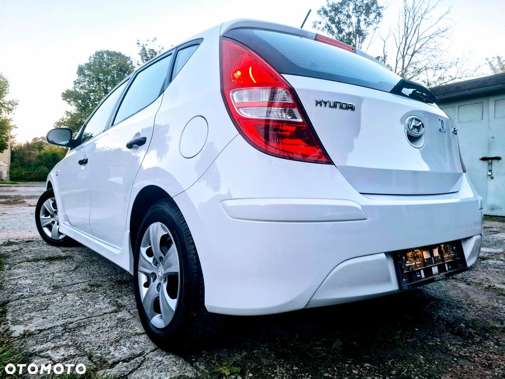 Hyundai i30 1.4 Blue Comfort - 21