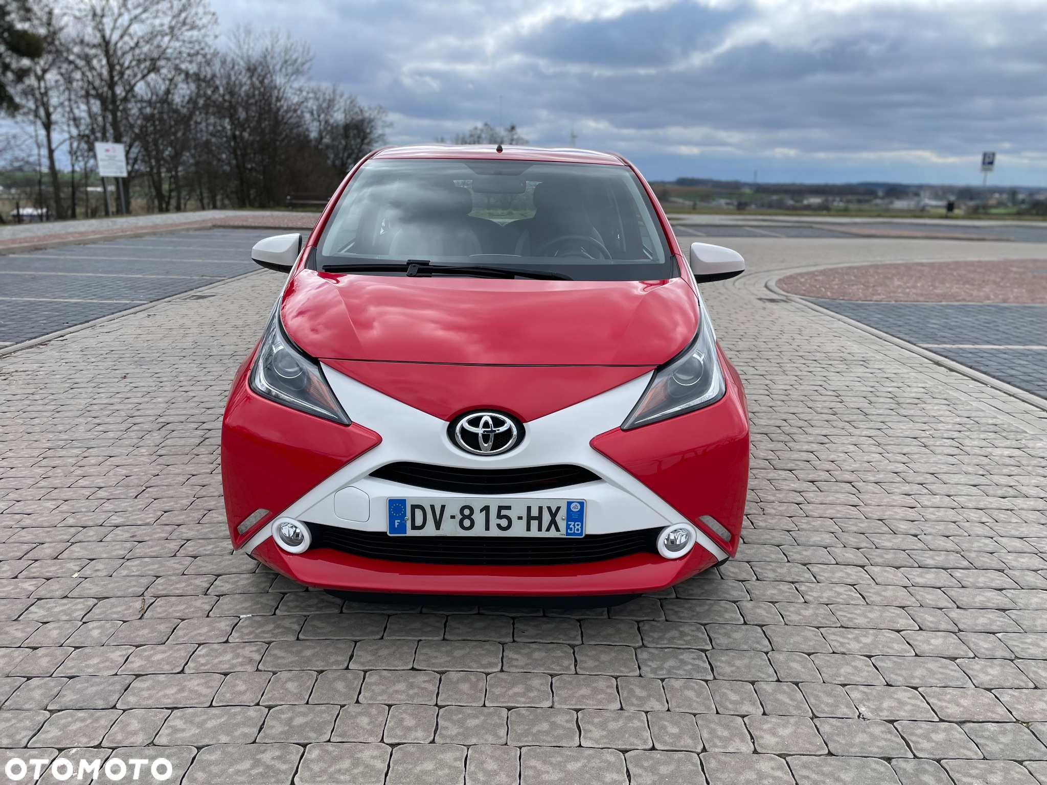 Toyota Aygo x-play Edition S+ - 10