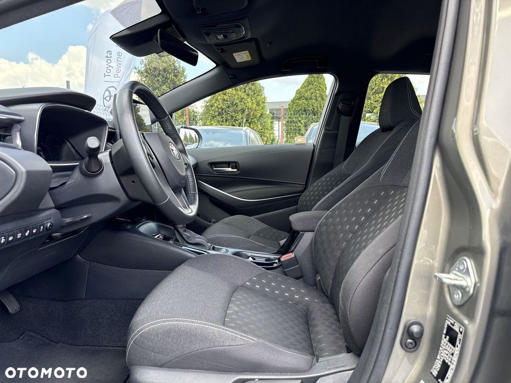 Toyota Corolla 1.8 Hybrid Comfort - 17