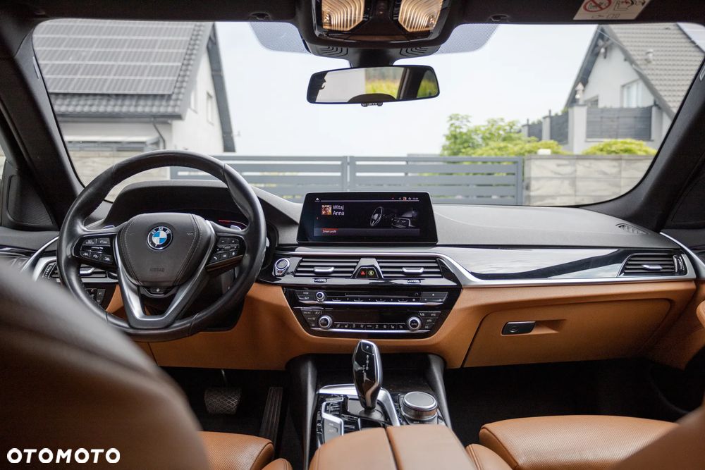 BMW Seria 5 520i Sport Line sport - 22