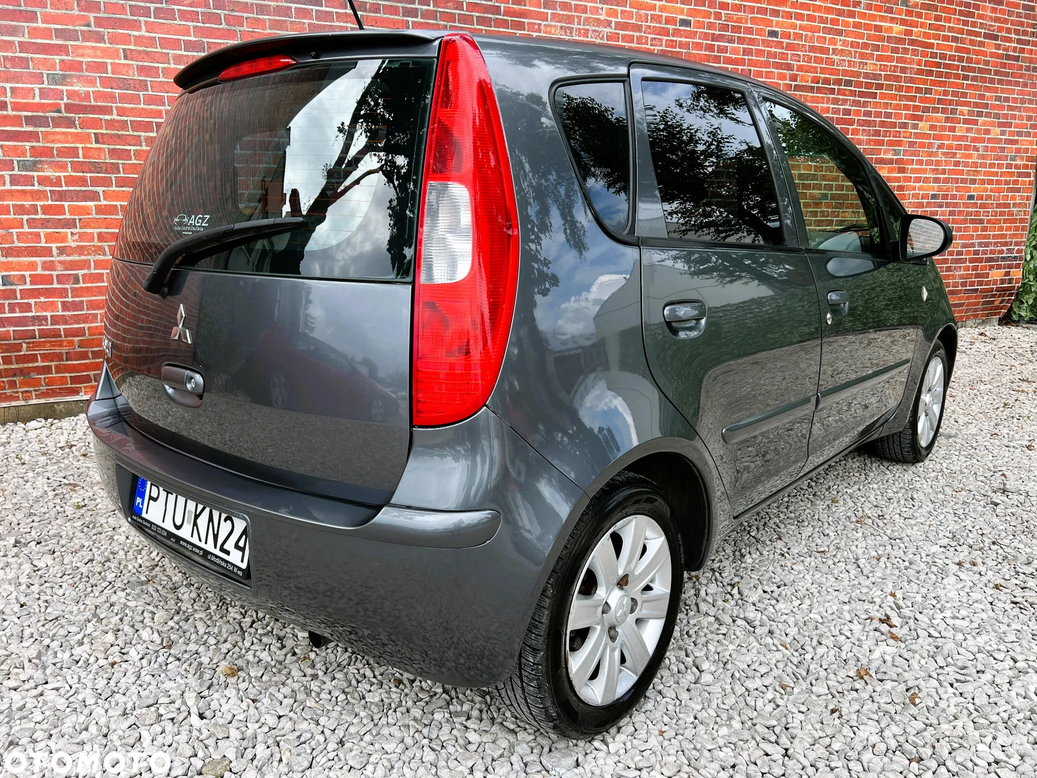 Mitsubishi Colt - 4