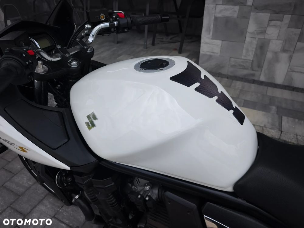 Suzuki Bandit - 28