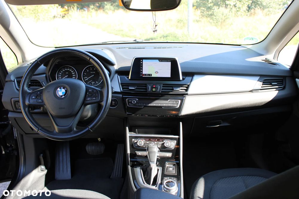 BMW Seria 2 218i Advantage - 14