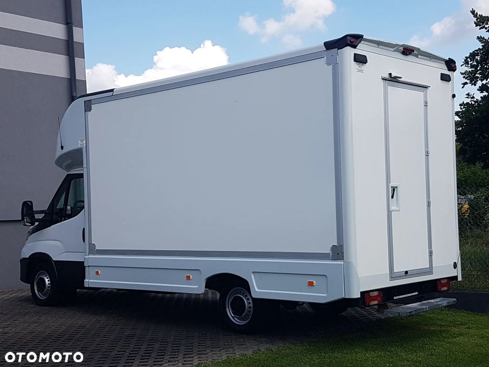 Iveco DAILY KONTENER NISKOPODŁOGOWY 4,43x2,23x2,42 SKLEP FOODTRUCK BAR KLIMA KONIOWÓZ KAMPER - 3