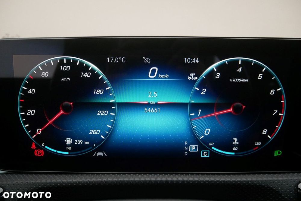 Mercedes-Benz CLA - 9